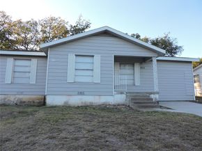 1513  Skyline Drive , River Oaks Texas 76114