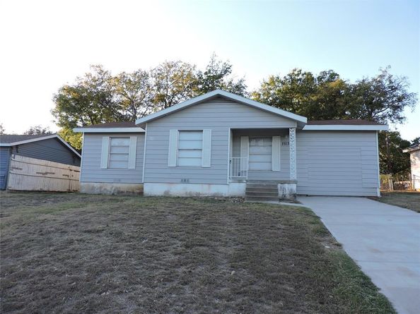 1513  Skyline Drive , River Oaks Texas 76114