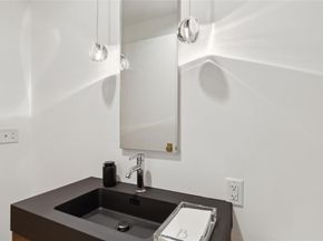 2200  Victory Avenue  2003, Dallas Texas 75219