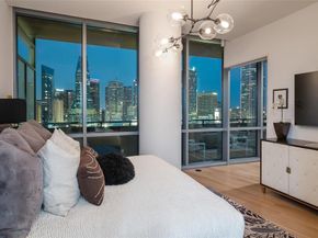 2200  Victory Avenue  2003, Dallas Texas 75219