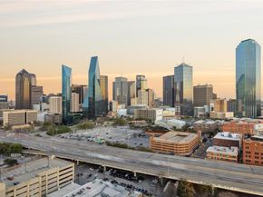 2200  Victory Avenue  2003, Dallas Texas 75219