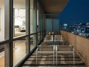 2200  Victory Avenue  2003, Dallas Texas 75219