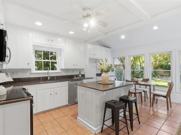 4224  Pershing Avenue , Fort Worth Texas 76107