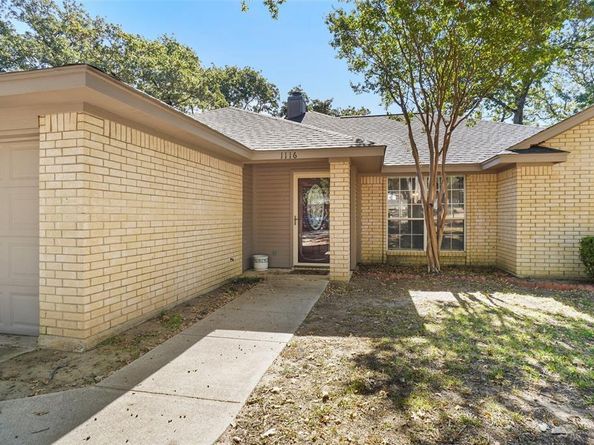 1116  Shadow Ridge Drive , Azle Texas 76020
