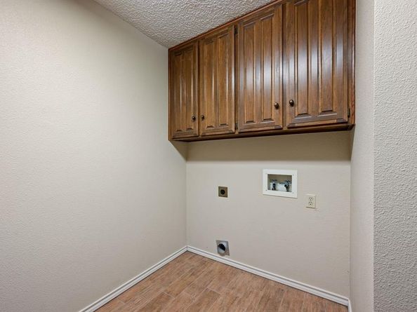 2607  Augusta Lane , Arlington Texas 76012