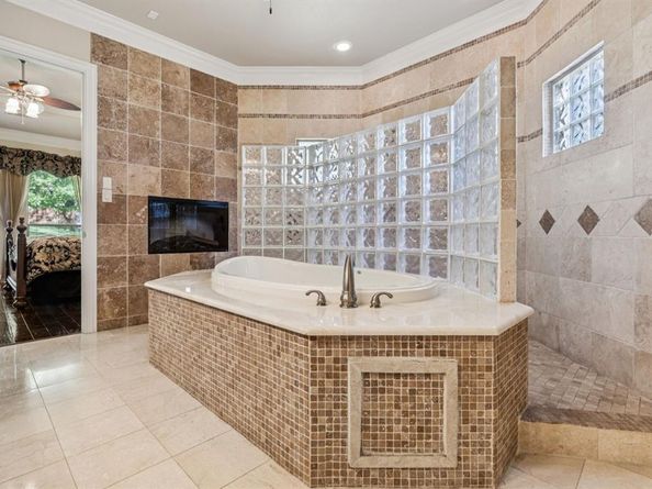 2221  Southern Oaks Drive , Cedar Hill Texas 75104