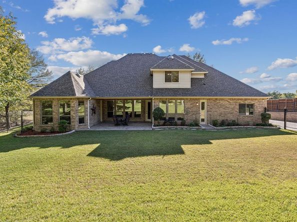 2221  Southern Oaks Drive , Cedar Hill Texas 75104