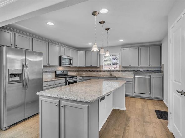 8845  Twin Pines Lane , Frisco Texas 75036