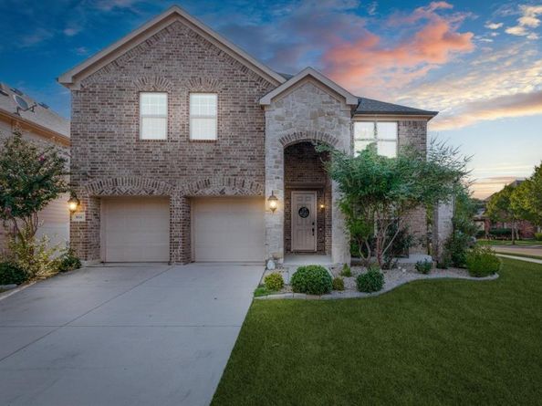 816  Hartsfield Street , Aubrey Texas 76227