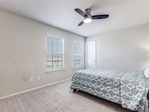 816  Hartsfield Street , Aubrey Texas 76227