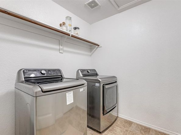 816  Hartsfield Street , Aubrey Texas 76227