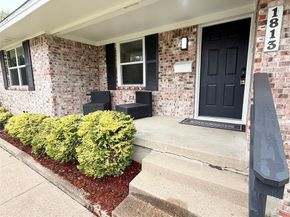 1813  Bardfield Avenue , Garland Texas 75041