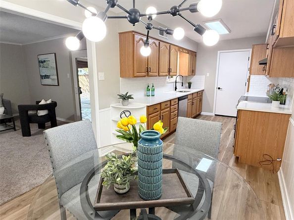 1813  Bardfield Avenue , Garland Texas 75041