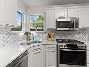716  Glenview Drive , Mansfield Texas 76063