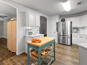 716  Glenview Drive , Mansfield Texas 76063