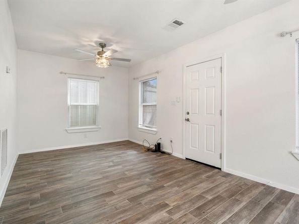 531 E 7th Street , Dallas Texas 75203