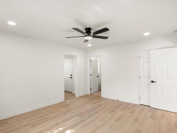 1608  Scenery Hill Road , Fort Worth Texas 76103