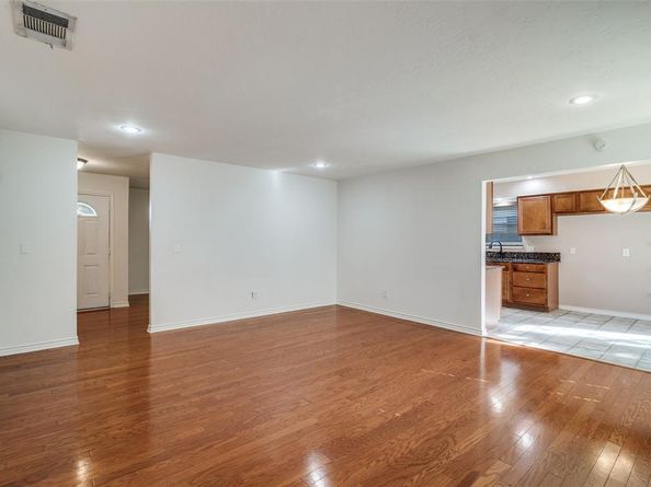 407  Valley Cove Drive , Richardson Texas 75080