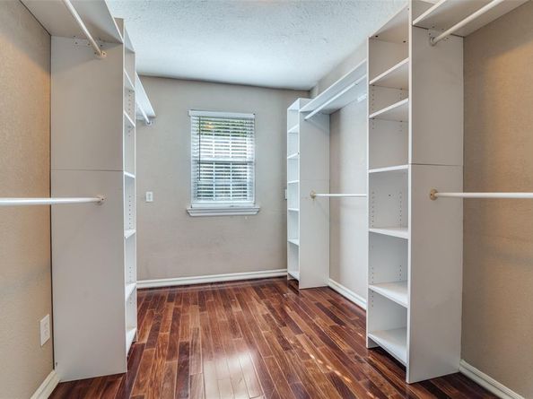 407  Valley Cove Drive , Richardson Texas 75080