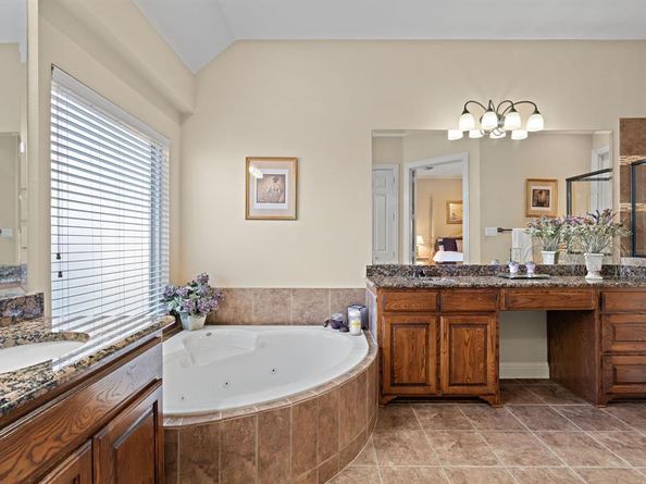 9352  Blanco Drive , Lantana Texas 76226