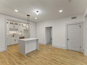 4845  Swiss Avenue  301, Dallas Texas 75204