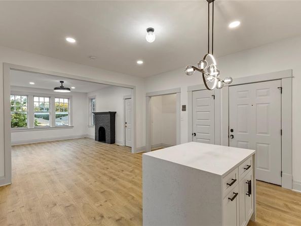 4845  Swiss Avenue  301, Dallas Texas 75204