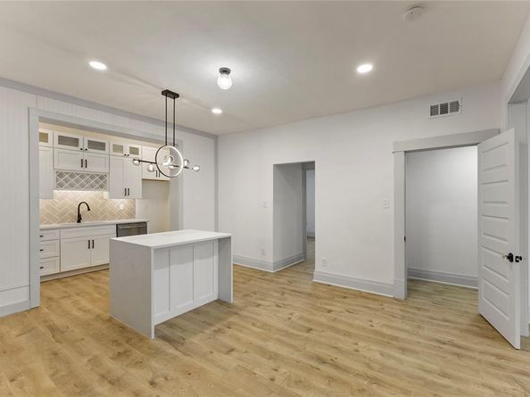 4845  Swiss Avenue  301, Dallas Texas 75204