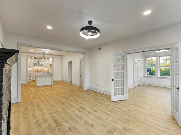 4845  Swiss Avenue  301, Dallas Texas 75204