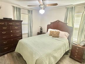 813  Mullins  , Lewisville Texas 75057