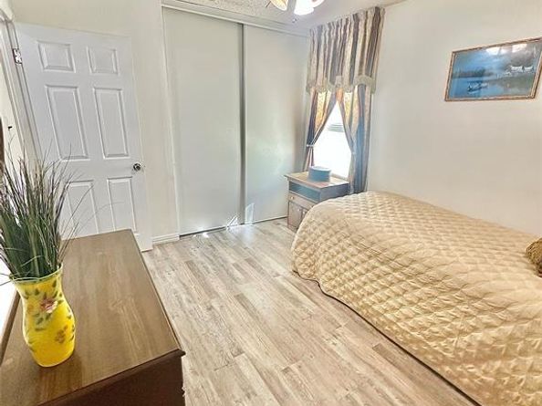 813  Mullins  , Lewisville Texas 75057