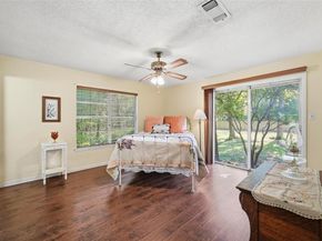 620 W College Street , Grapevine Texas 76051