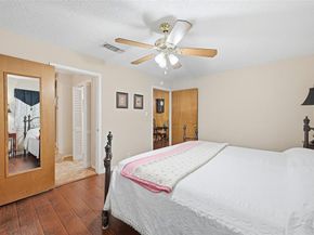 620 W College Street , Grapevine Texas 76051