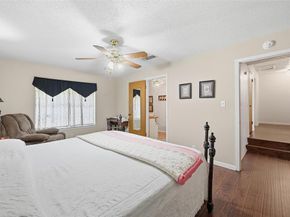 620 W College Street , Grapevine Texas 76051