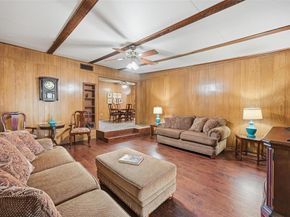 620 W College Street , Grapevine Texas 76051