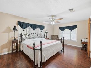 620 W College Street , Grapevine Texas 76051