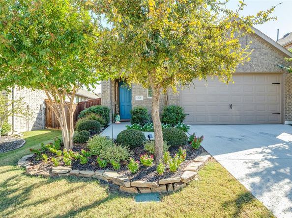 3520  Tulip Drive , Aubrey Texas 76227