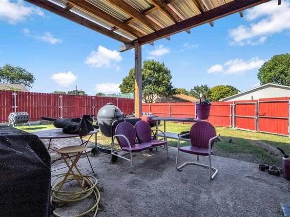 2705  Royalty Drive , Garland Texas 75044