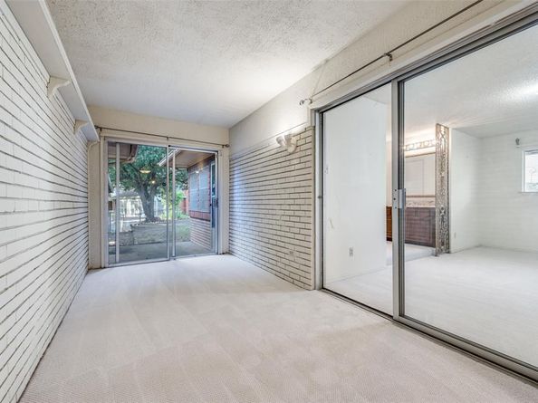 3511  Rio Grande Circle , Dallas Texas 75233