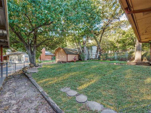 3511  Rio Grande Circle , Dallas Texas 75233