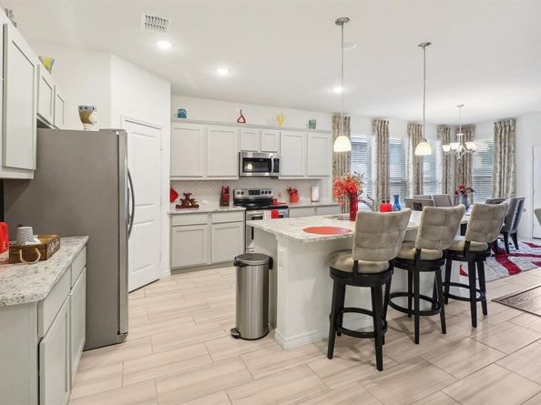 10513  Summer Place Lane , Fort Worth Texas 76140