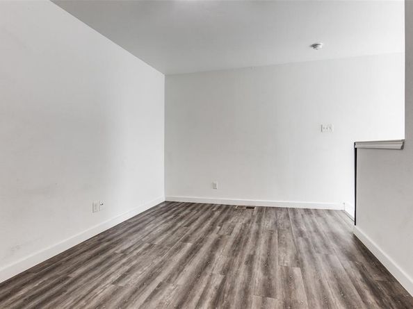 9829  Walnut Street  210, Dallas Texas 75243