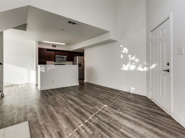 9829  Walnut Street  210, Dallas Texas 75243
