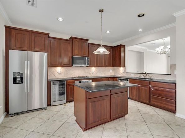 1542  Biltmore Lane , Irving Texas 75063