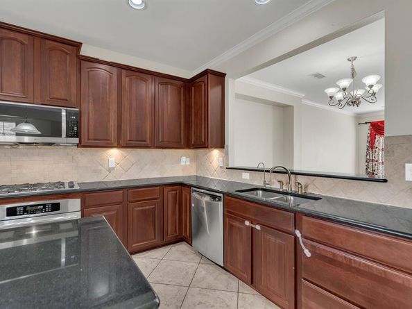 1542  Biltmore Lane , Irving Texas 75063