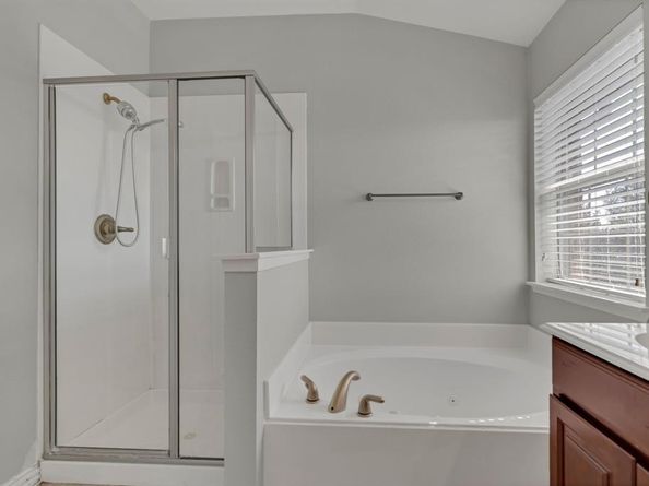1542  Biltmore Lane , Irving Texas 75063