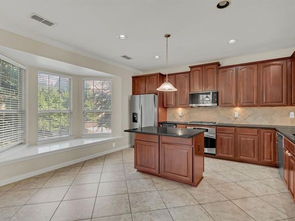 1542  Biltmore Lane , Irving Texas 75063