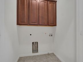 1542  Biltmore Lane , Irving Texas 75063