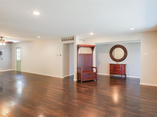 5022  Menefee Drive , Dallas Texas 75227