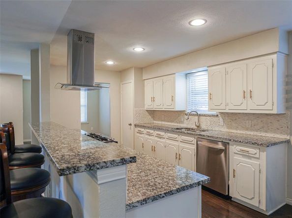 5022  Menefee Drive , Dallas Texas 75227