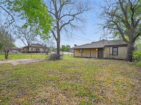 2813 E Rosedale Street , Fort Worth Texas 76105